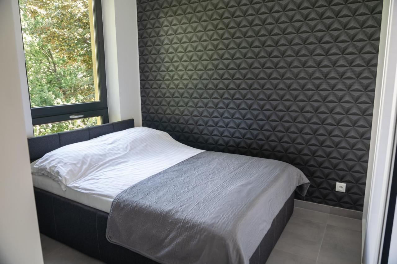 Apartment Dworcowa 45 *